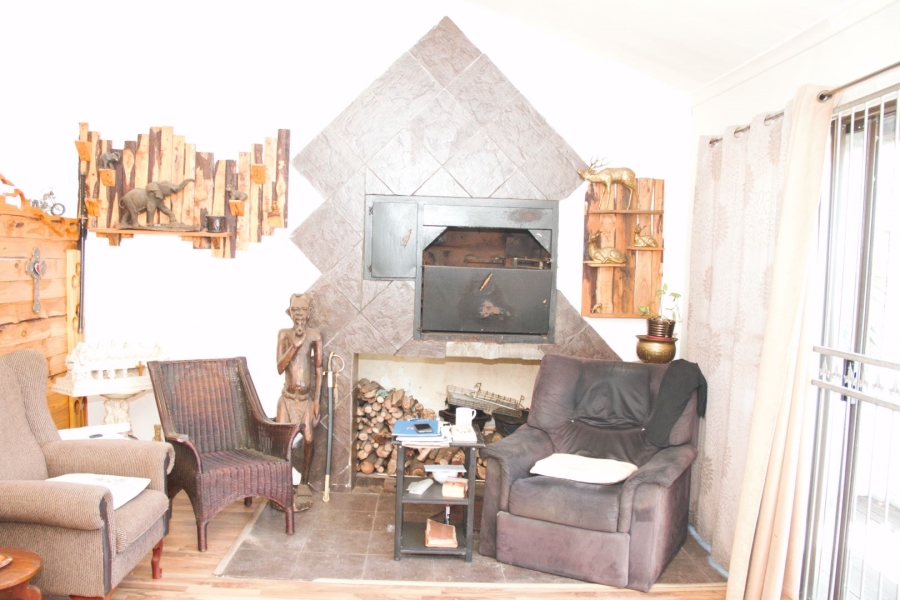 7 Bedroom Property for Sale in Protea Heights Western Cape